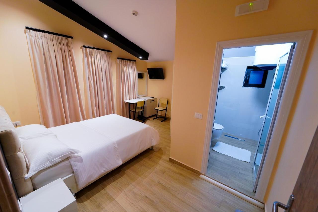 SR99 Hotel Tirana Exterior foto